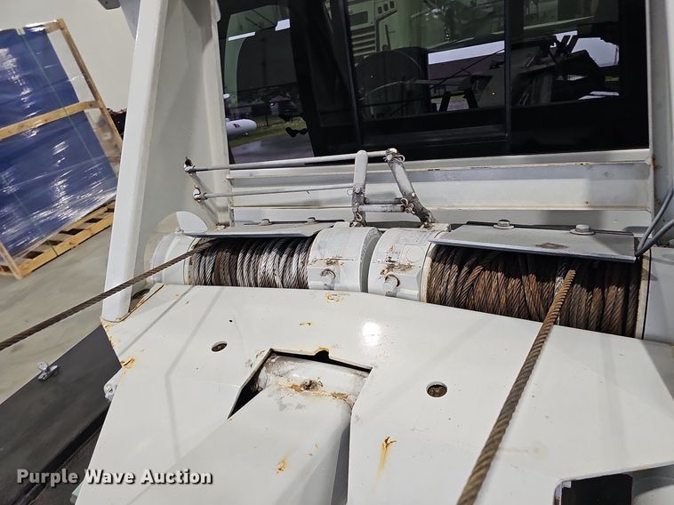 image for item DM8030 2014 Ford F550 Super Duty  tow truck