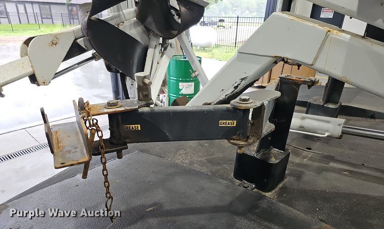 image for item DM8030 2014 Ford F550 Super Duty  tow truck