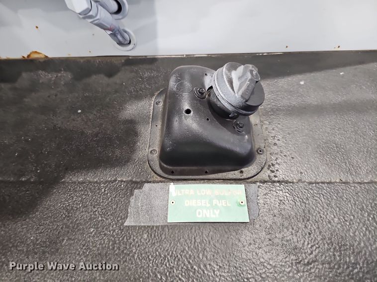 image for item DM8030 2014 Ford F550 Super Duty  tow truck