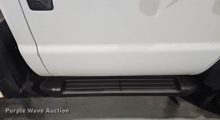 image for item DM8030 2014 Ford F550 Super Duty  tow truck