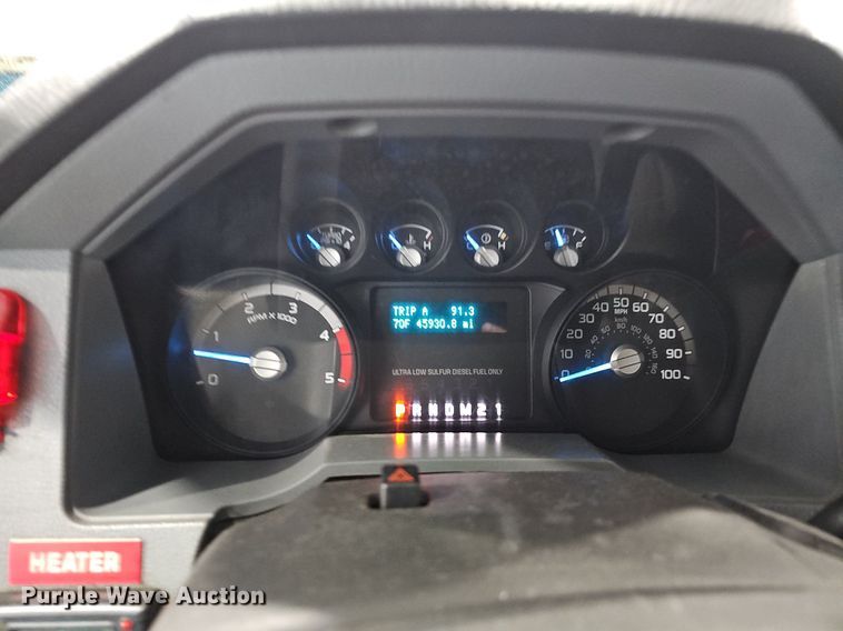 image for item DM8030 2014 Ford F550 Super Duty  tow truck