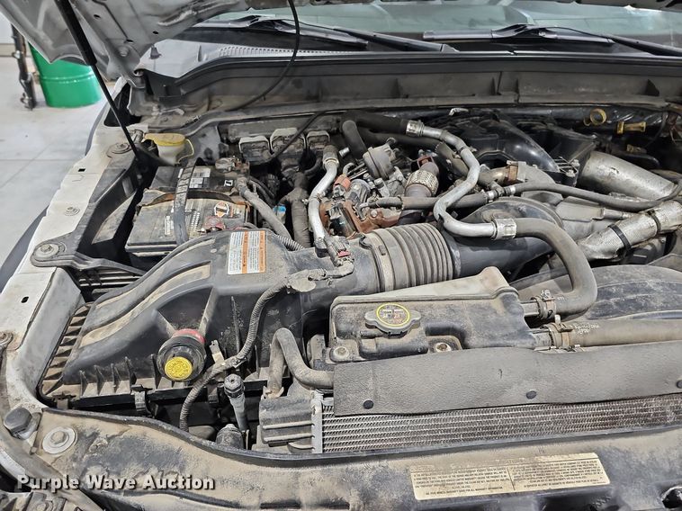 image for item DM8030 2014 Ford F550 Super Duty  tow truck