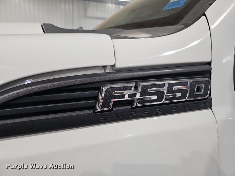 image for item DM8030 2014 Ford F550 Super Duty  tow truck