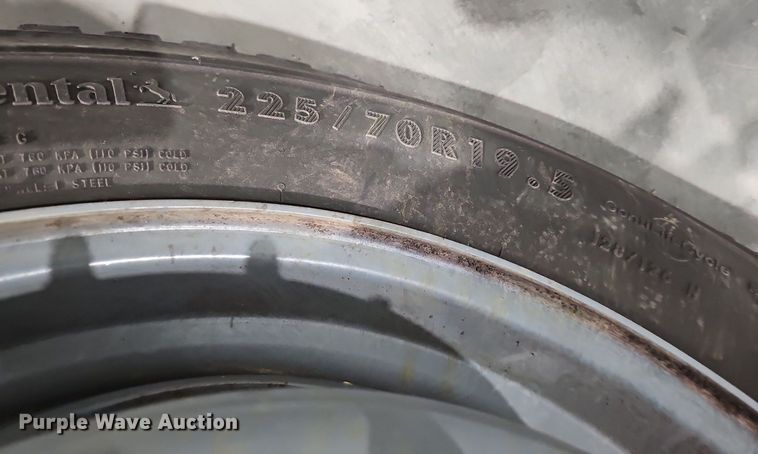 image for item DM8030 2014 Ford F550 Super Duty  tow truck