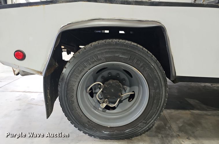 image for item DM8030 2014 Ford F550 Super Duty  tow truck