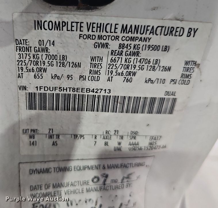 image for item DM8030 2014 Ford F550 Super Duty  tow truck