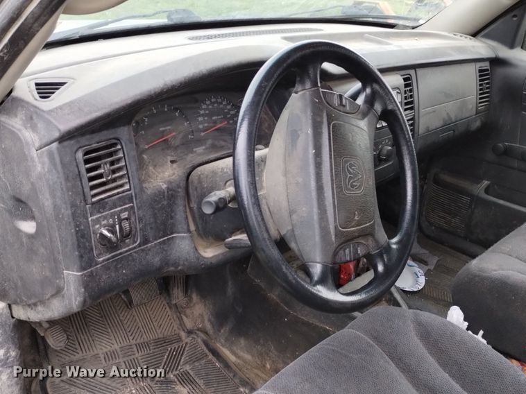 image for item DN6491 2004 Dodge Dakota SXT  Quad Cab pickup truck