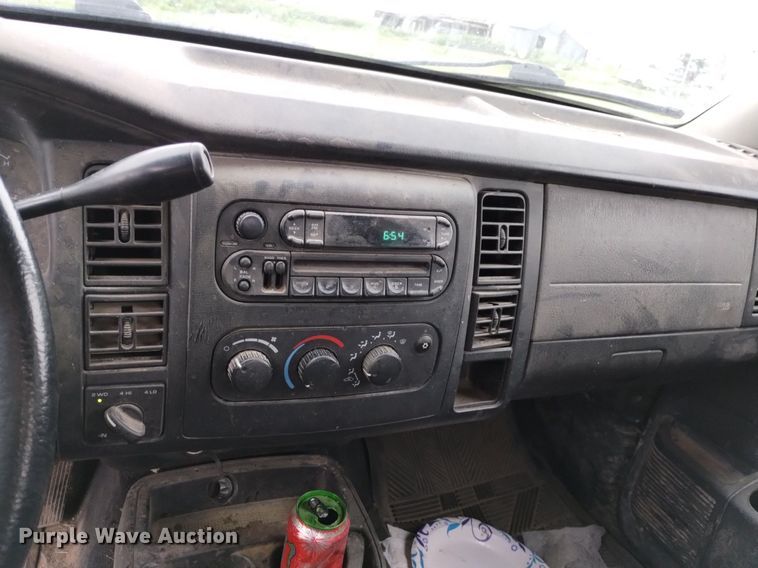 image for item DN6491 2004 Dodge Dakota SXT  Quad Cab pickup truck