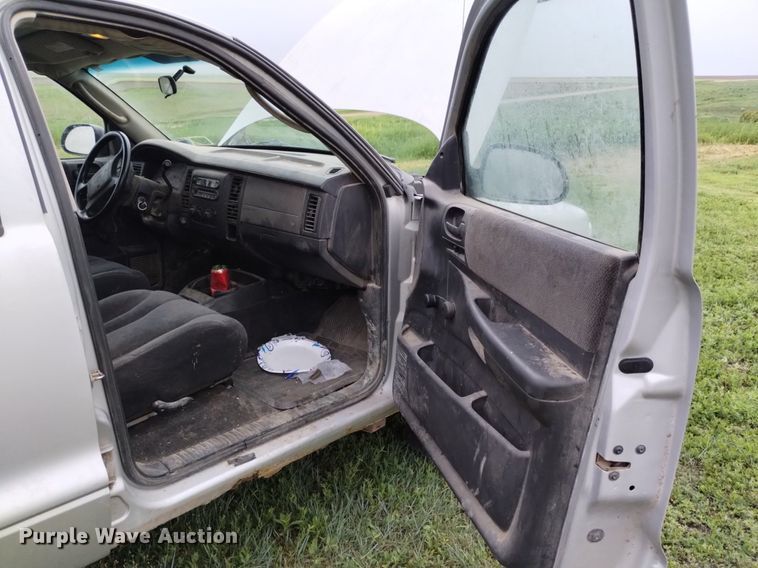 image for item DN6491 2004 Dodge Dakota SXT  Quad Cab pickup truck