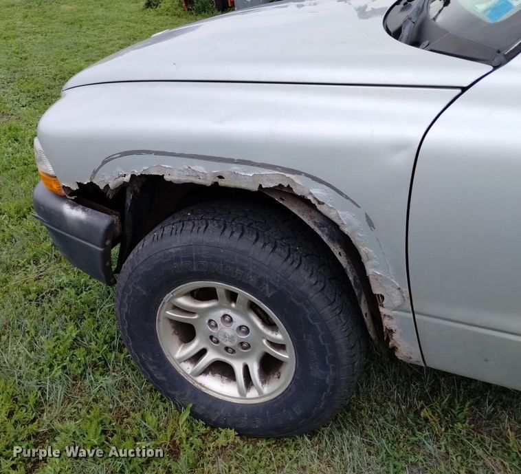 image for item DN6491 2004 Dodge Dakota SXT  Quad Cab pickup truck