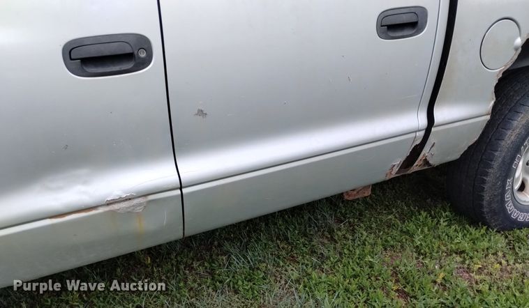 image for item DN6491 2004 Dodge Dakota SXT  Quad Cab pickup truck