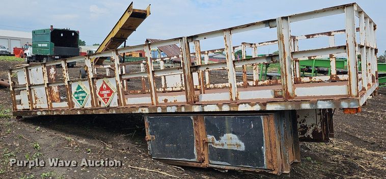 image for item DO2738 Flatbed