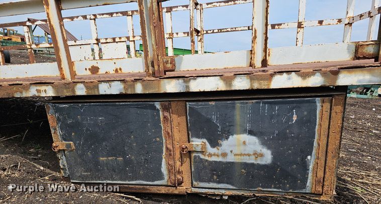 image for item DO2738 Flatbed