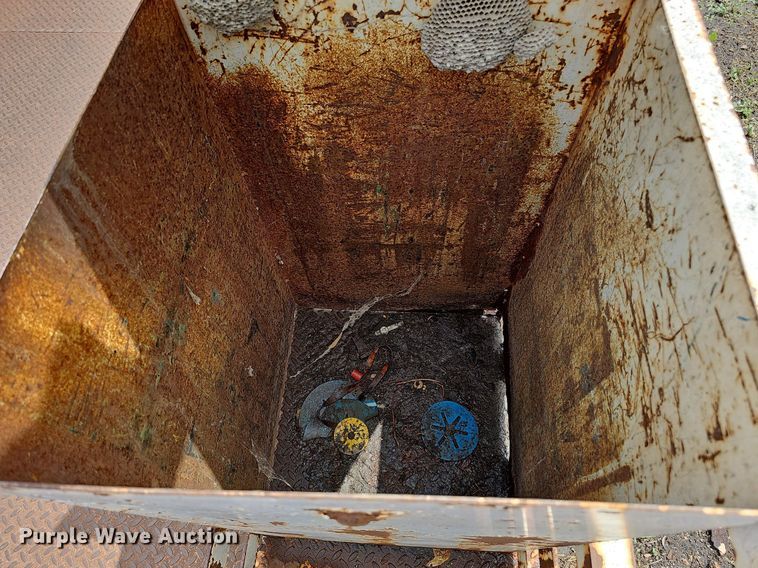 image for item DO2738 Flatbed