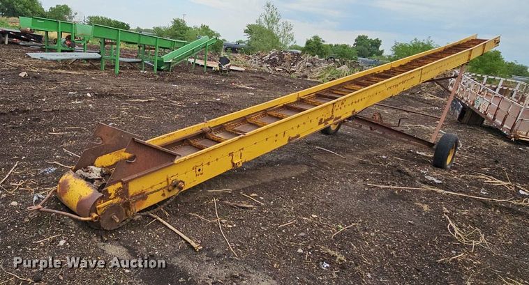 image for item DO2740 Grain conveyor