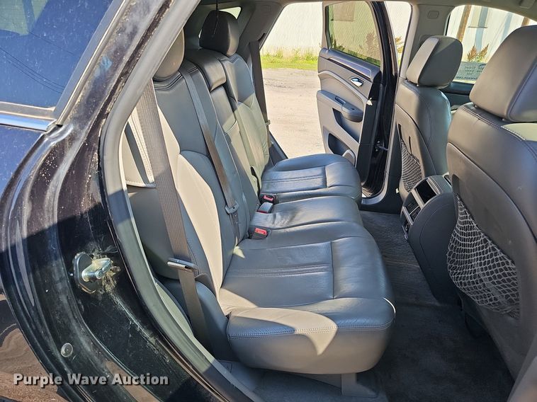 image for item DO2744 2011 Cadillac SRX  SUV