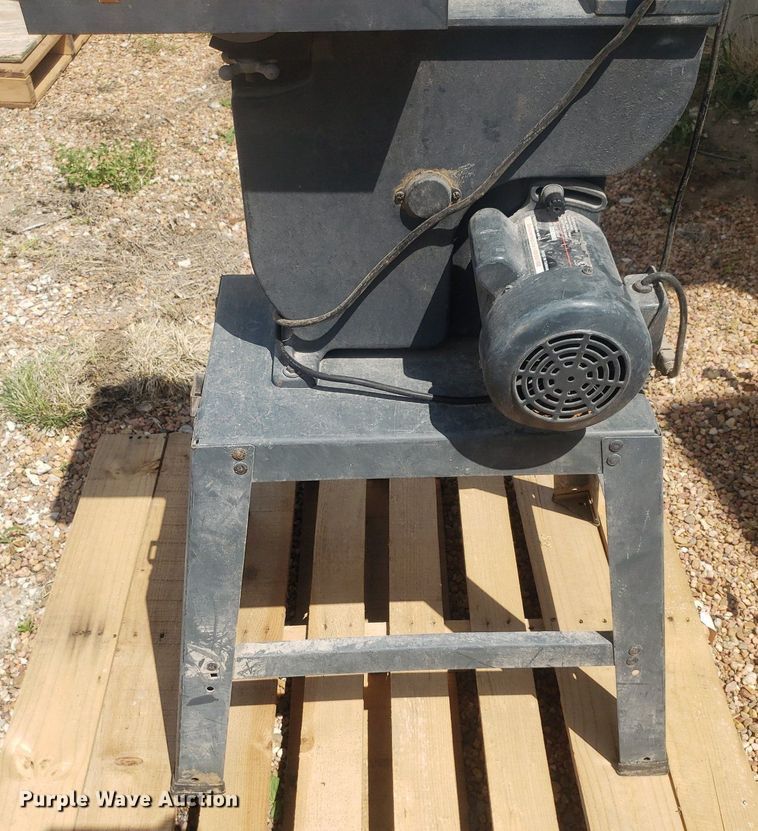 image for item DP7964 Craftsman  band saw