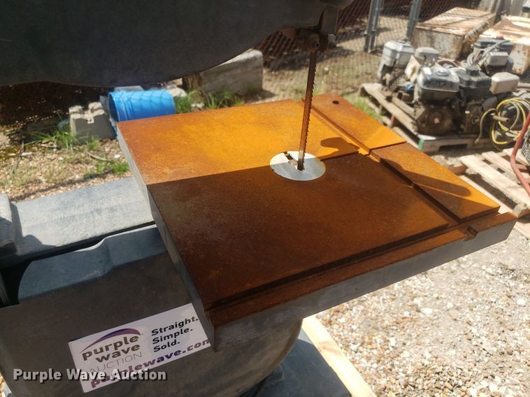 image for item DP7964 Craftsman  band saw