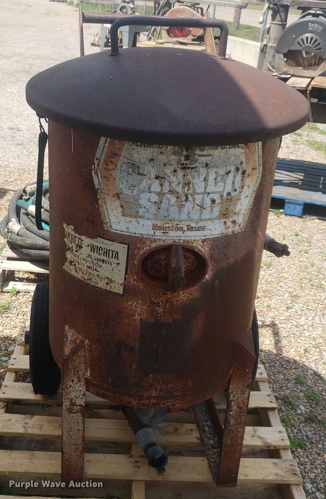 image for item DP7965 Schmidt MFG.  sand blaster