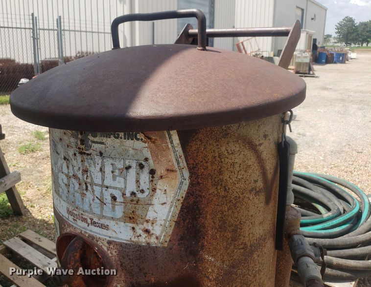 image for item DP7965 Schmidt MFG.  sand blaster