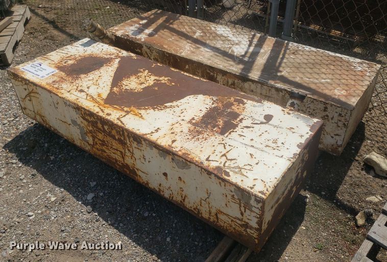 image for item DP7967 (2) fuel tanks