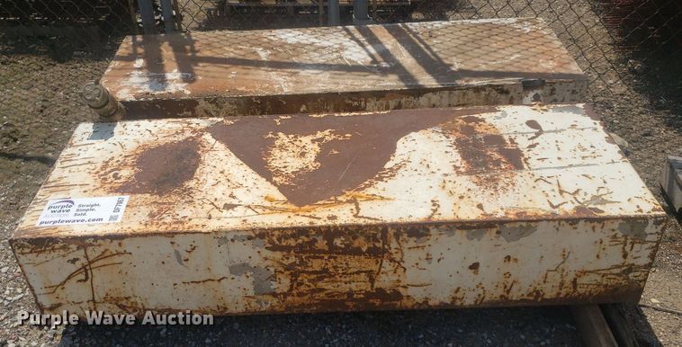 image for item DP7967 (2) fuel tanks