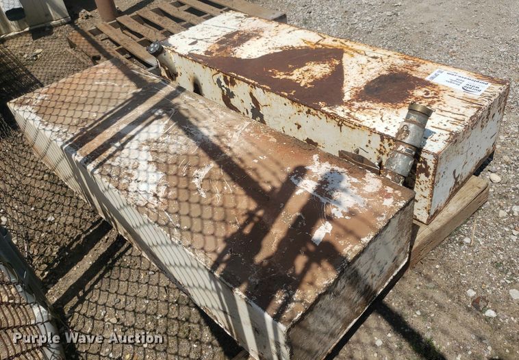 image for item DP7967 (2) fuel tanks