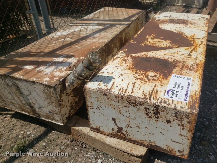 image for item DP7967 (2) fuel tanks
