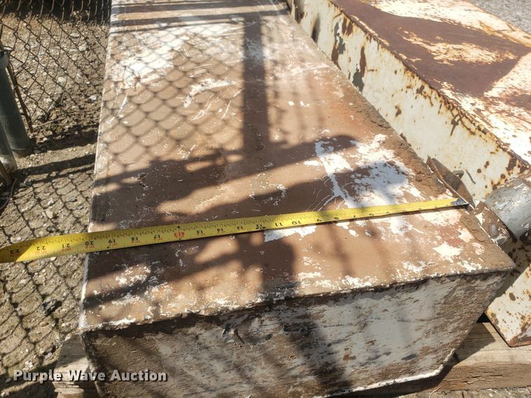 image for item DP7967 (2) fuel tanks