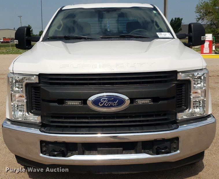 image for item DP7984 2018 Ford F250 Super Duty  Crew Cab pickup truck