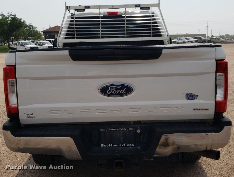 image for item DP7984 2018 Ford F250 Super Duty  Crew Cab pickup truck