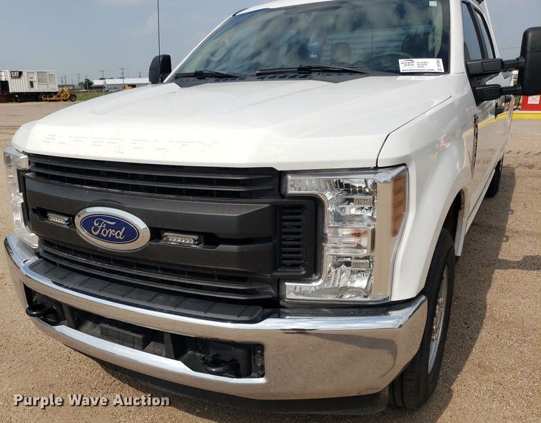 image for item DP7984 2018 Ford F250 Super Duty  Crew Cab pickup truck