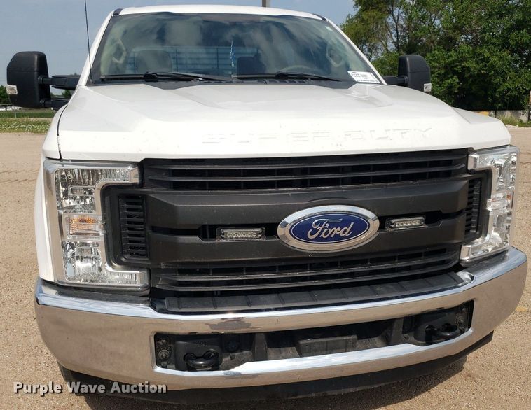 image for item DP7984 2018 Ford F250 Super Duty  Crew Cab pickup truck
