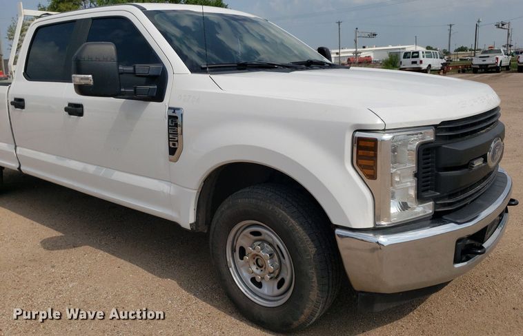 image for item DP7984 2018 Ford F250 Super Duty  Crew Cab pickup truck