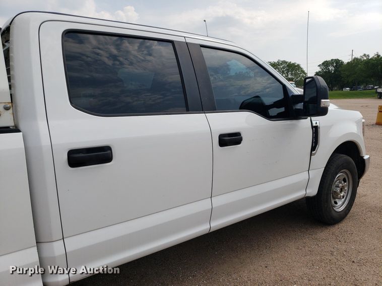 image for item DP7984 2018 Ford F250 Super Duty  Crew Cab pickup truck