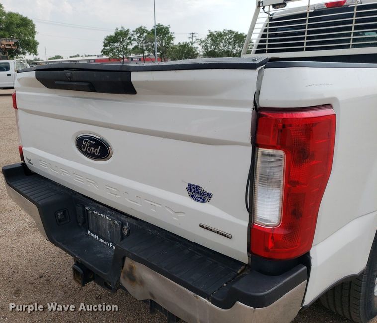 image for item DP7984 2018 Ford F250 Super Duty  Crew Cab pickup truck