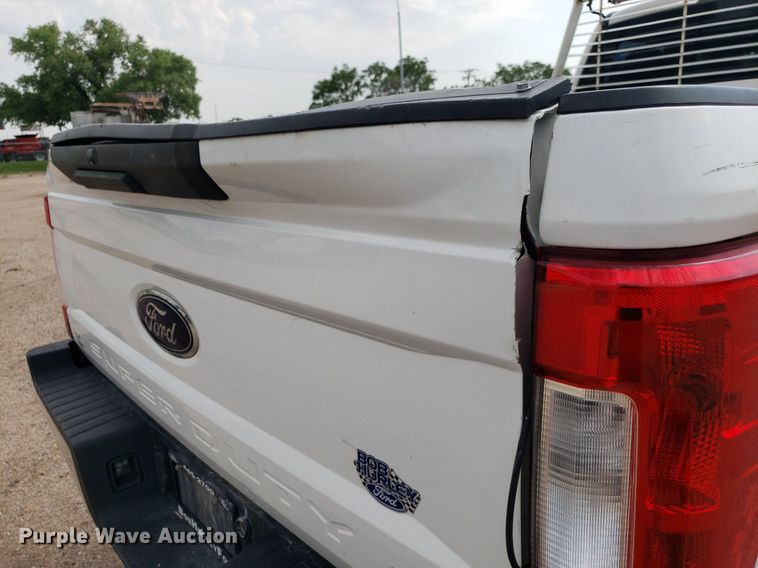 image for item DP7984 2018 Ford F250 Super Duty  Crew Cab pickup truck