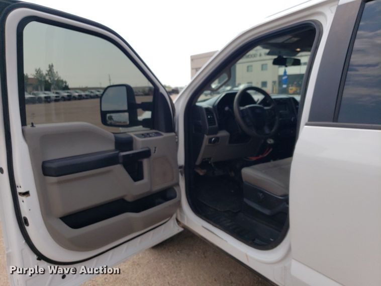 image for item DP7984 2018 Ford F250 Super Duty  Crew Cab pickup truck