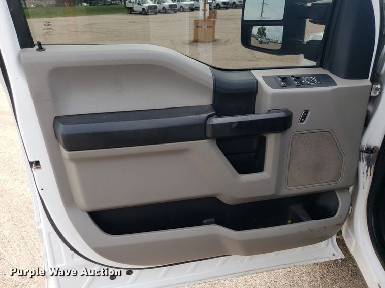 image for item DP7984 2018 Ford F250 Super Duty  Crew Cab pickup truck