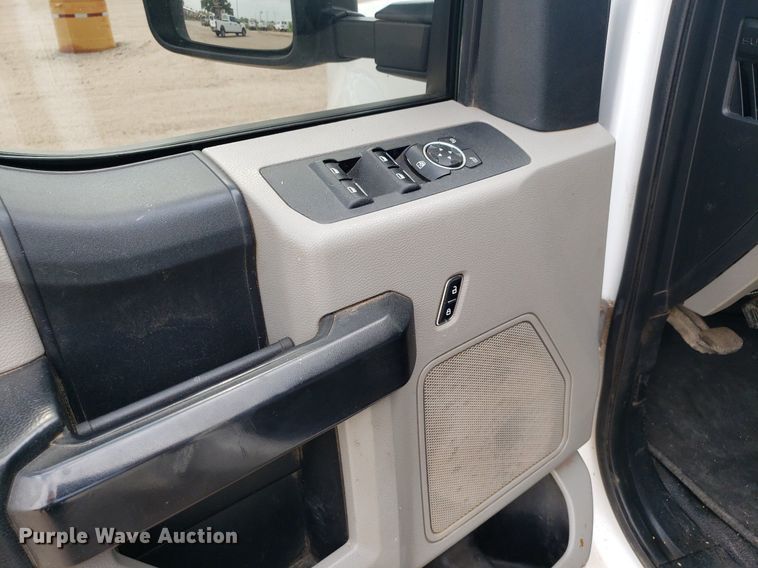 image for item DP7984 2018 Ford F250 Super Duty  Crew Cab pickup truck