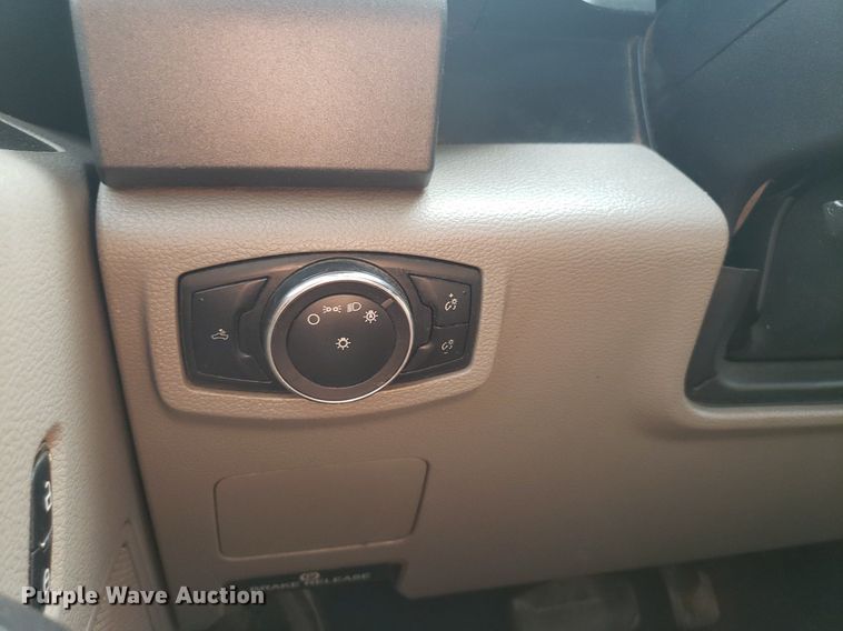 image for item DP7984 2018 Ford F250 Super Duty  Crew Cab pickup truck