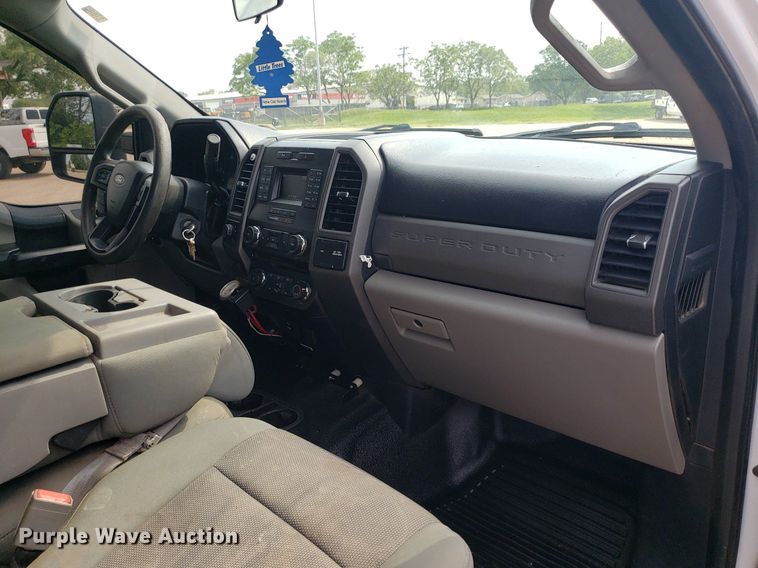 image for item DP7984 2018 Ford F250 Super Duty  Crew Cab pickup truck