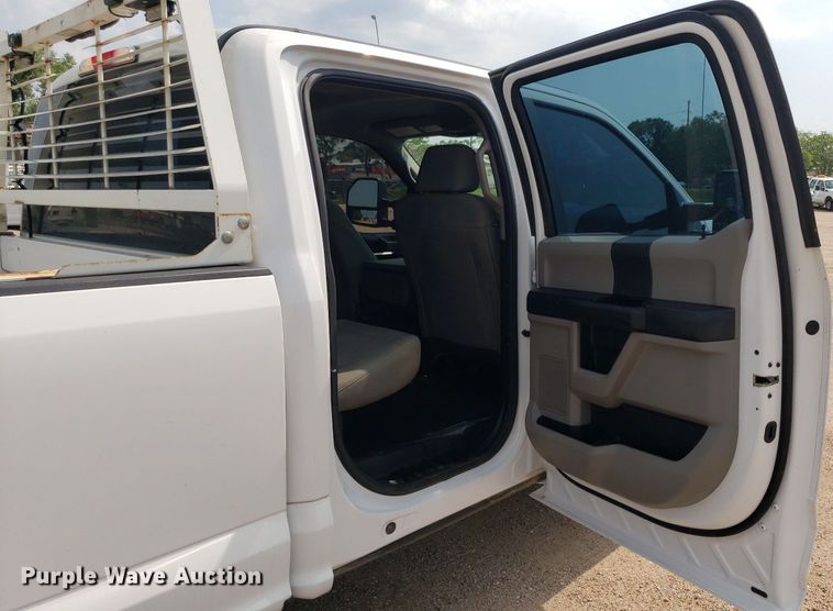 image for item DP7984 2018 Ford F250 Super Duty  Crew Cab pickup truck