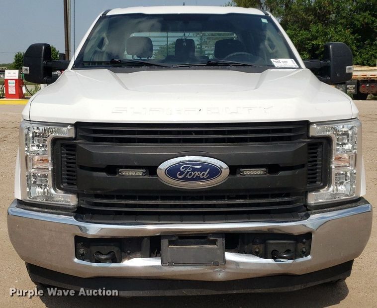 image for item DP7985 2018 Ford F250 Super Duty  Crew Cab pickup truck