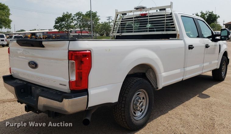 image for item DP7985 2018 Ford F250 Super Duty  Crew Cab pickup truck