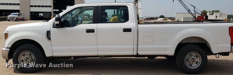 image for item DP7985 2018 Ford F250 Super Duty  Crew Cab pickup truck