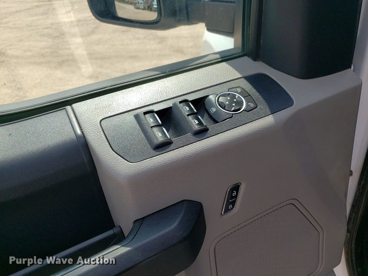 image for item DP7985 2018 Ford F250 Super Duty  Crew Cab pickup truck