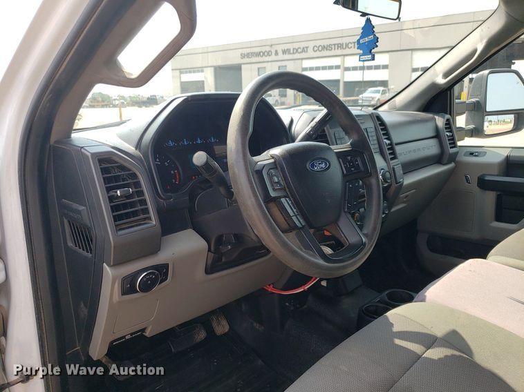 image for item DP7985 2018 Ford F250 Super Duty  Crew Cab pickup truck