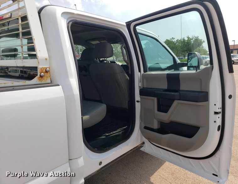 image for item DP7985 2018 Ford F250 Super Duty  Crew Cab pickup truck