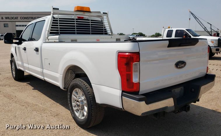 image for item DP7988 2017 Ford F250 Super Duty  Crew Cab pickup truck